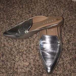 Silver Spirit Work Flats